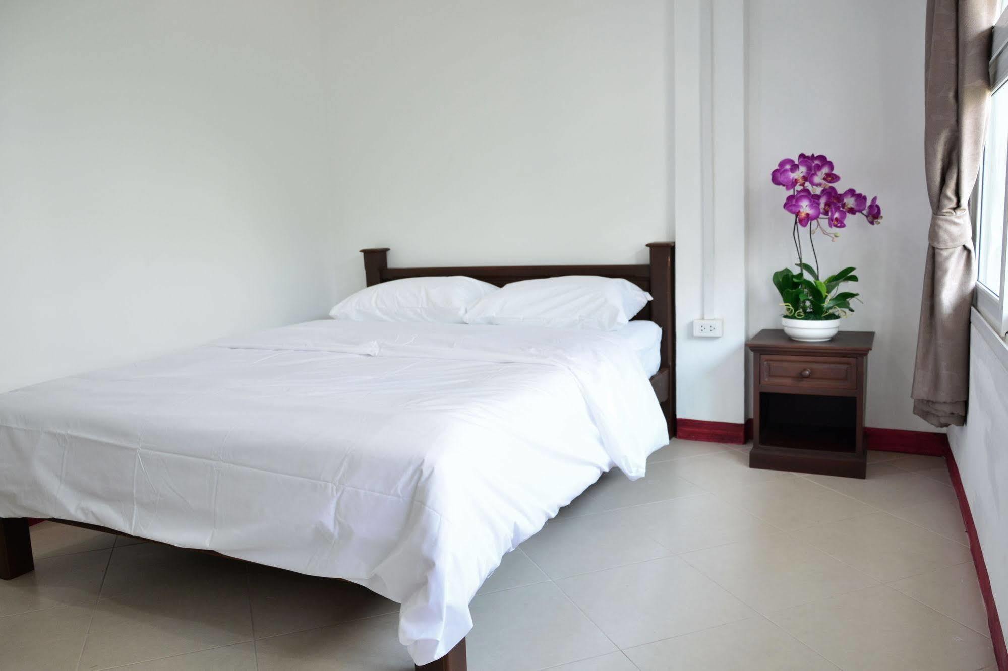 Seedling House Pattaya Luaran gambar